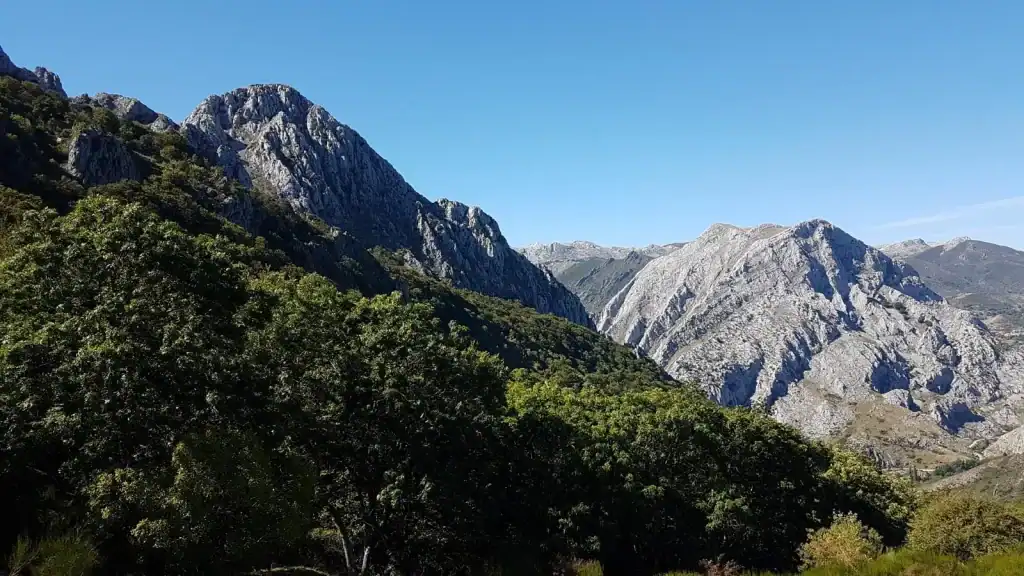 Cueto Ancino - escapadas de montaña en León