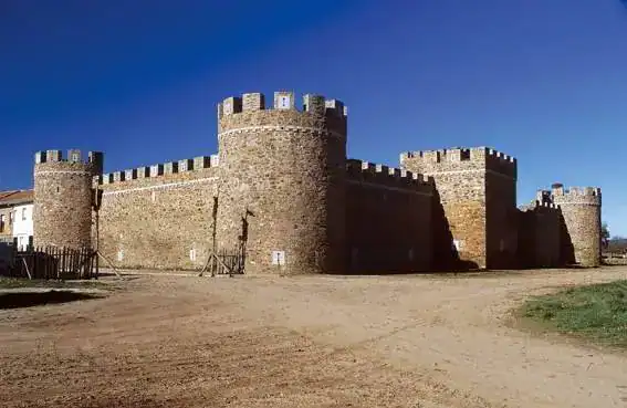 Castillo de Santa Elena de Jamuz - pueblos bonitos cerca de La Bañeza