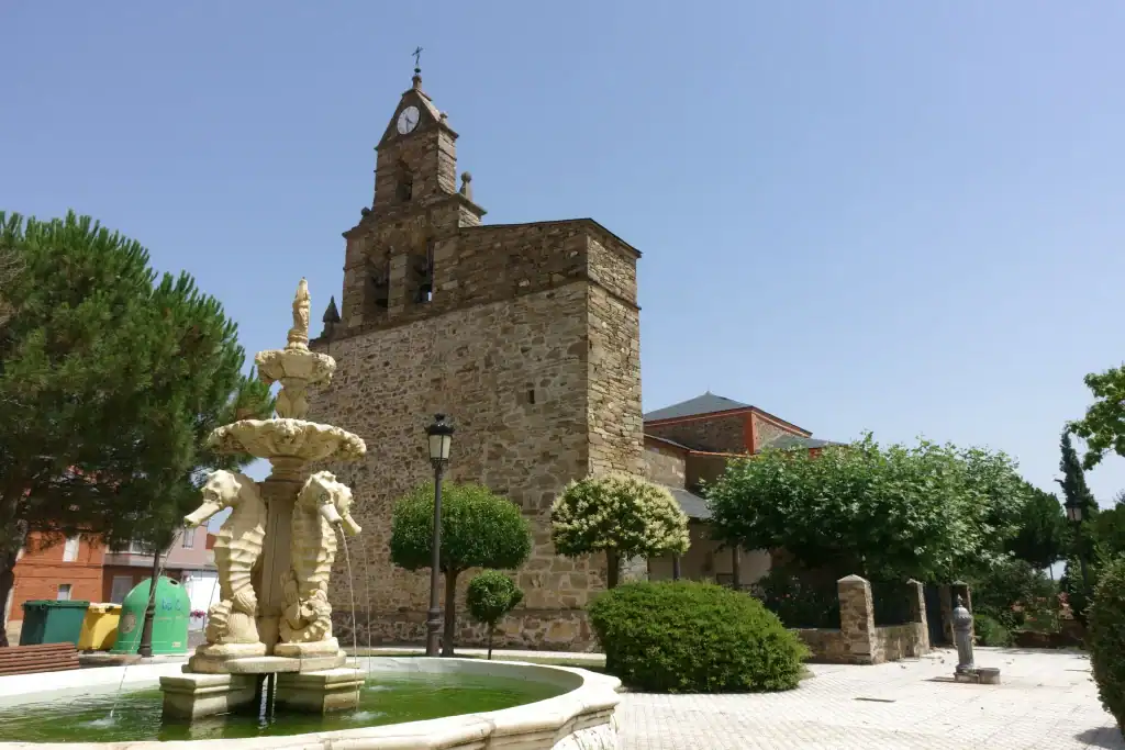 Iglesia de San Cipriano en Villanueva de Jamuz - pueblos bonitos cerca de La Bañeza